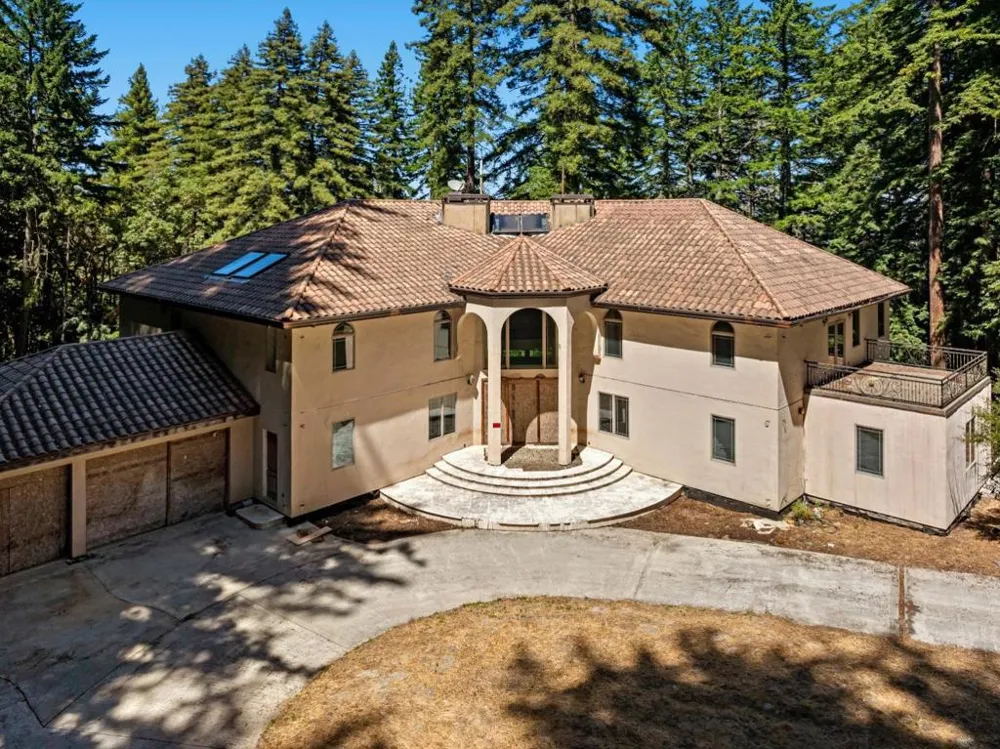 1 Reids Roost Road Woodside, CA 94062