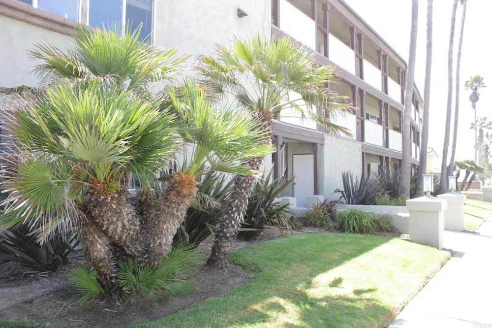 1365 Seacoast Dr #E Imperial Beach, CA 91932