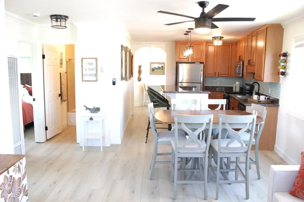 1365 Seacoast Dr #E Imperial Beach, CA 91932