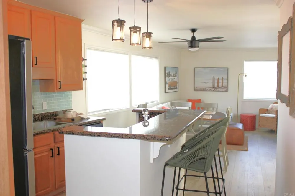 1365 Seacoast Dr #E Imperial Beach, CA 91932