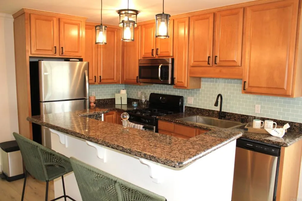 1365 Seacoast Dr #E Imperial Beach, CA 91932