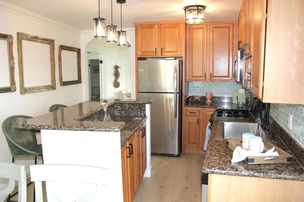 1365 Seacoast Dr #E Imperial Beach, CA 91932