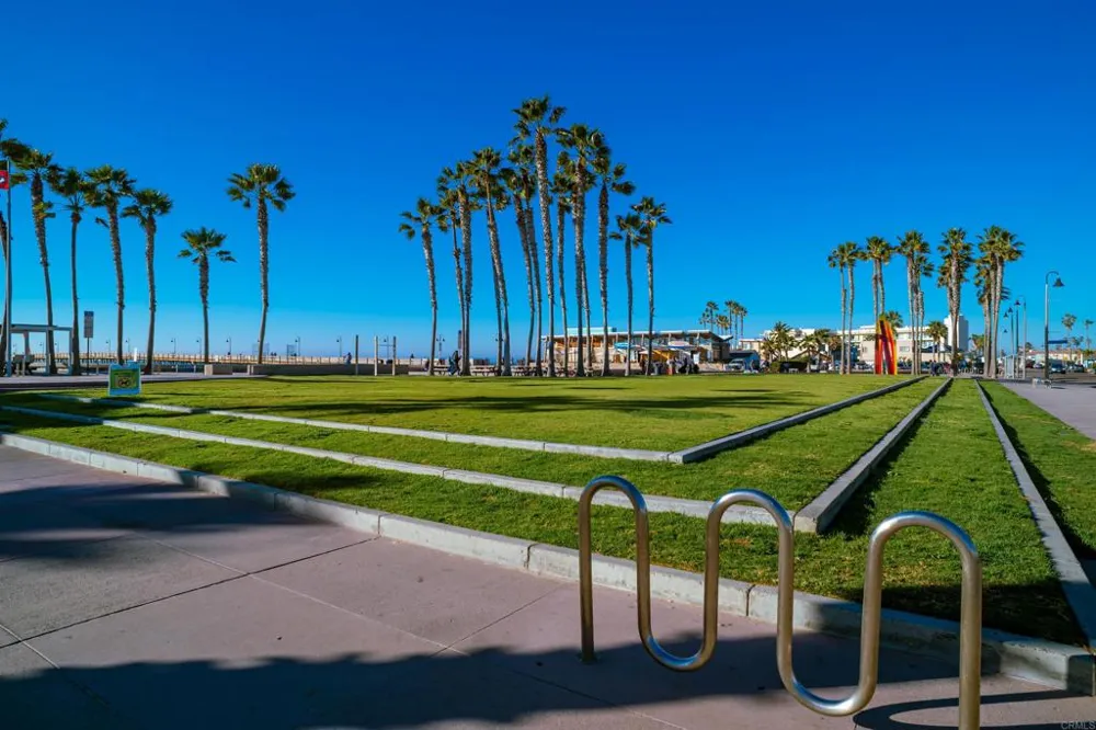 1365 Seacoast Dr #E Imperial Beach, CA 91932