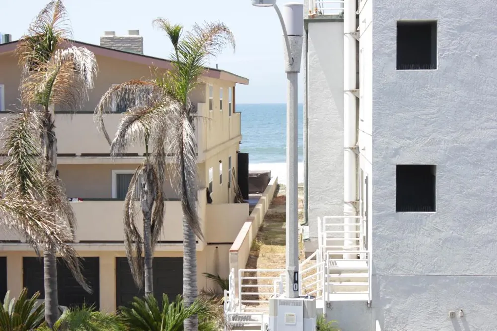 1365 Seacoast Dr #E Imperial Beach, CA 91932