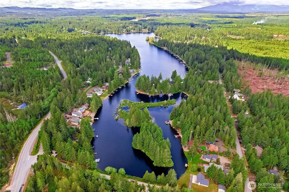 31 E Tintagel Place Shelton, WA 98584