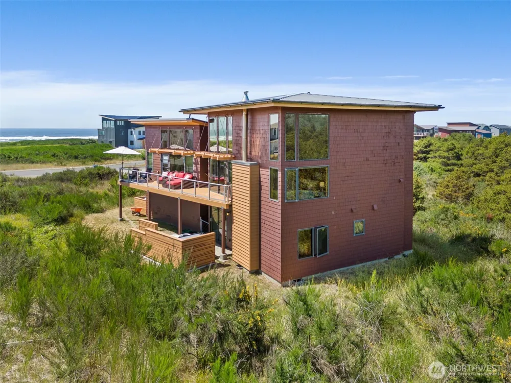 1505 Wild Rose Lane Westport, WA 98595