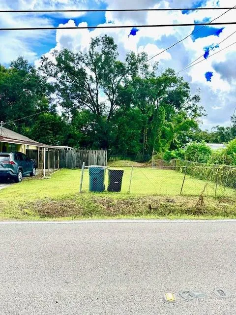 904 SOUTHERN AVENUE Lakeland, FL 33815