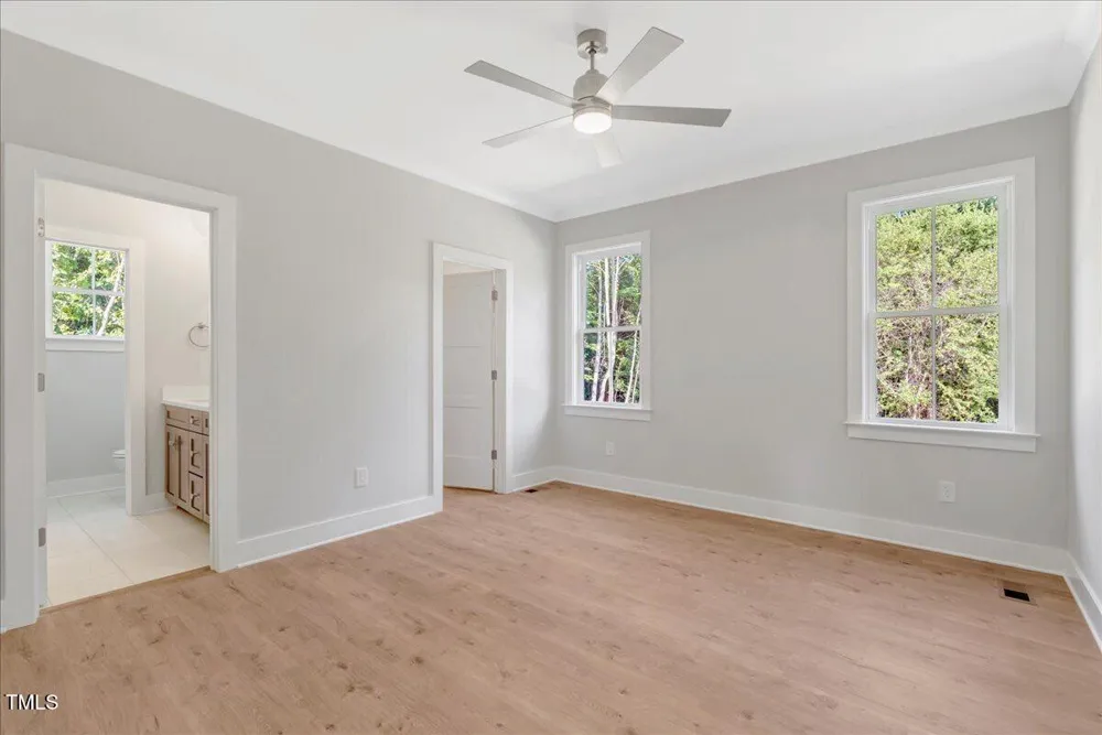 53 Stonewood Loop Lane Henderson, NC 27537