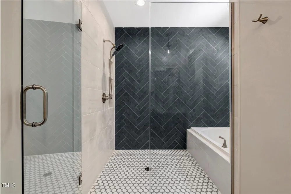 53 Stonewood Loop Lane Henderson, NC 27537