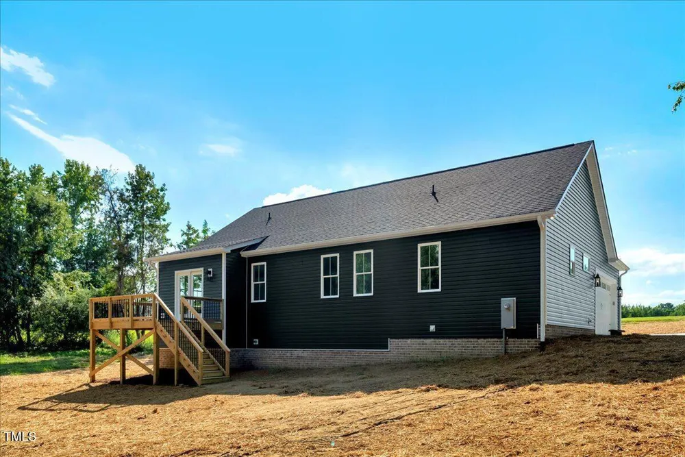 53 Stonewood Loop Lane Henderson, NC 27537