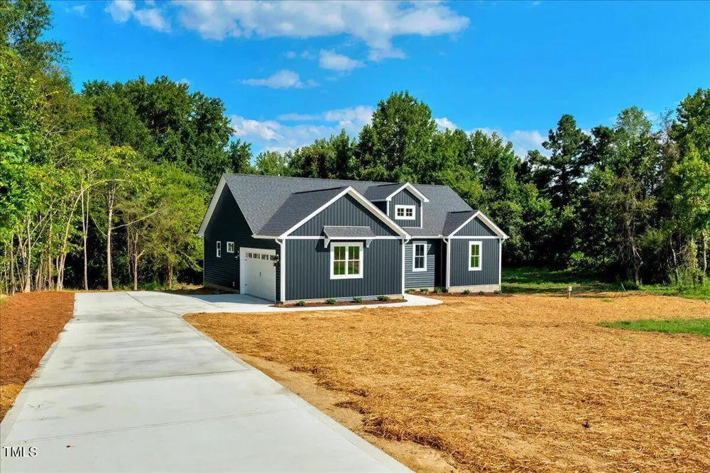 53 Stonewood Loop Lane Henderson, NC 27537