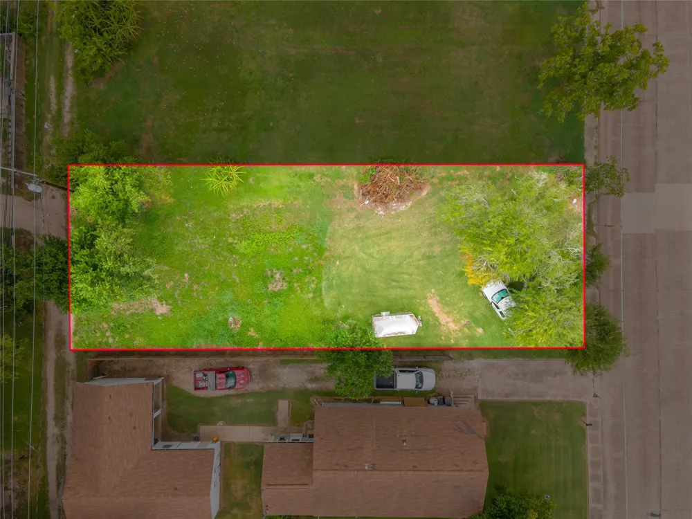 922 W 4th Street Freeport, TX 77541
