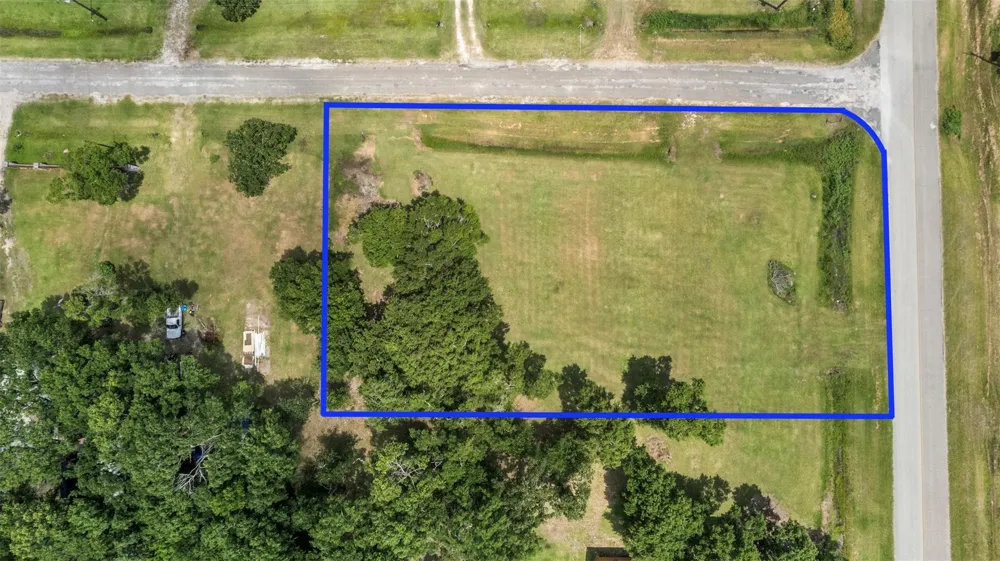 Oak Island Drive Anahuac, TX 77514