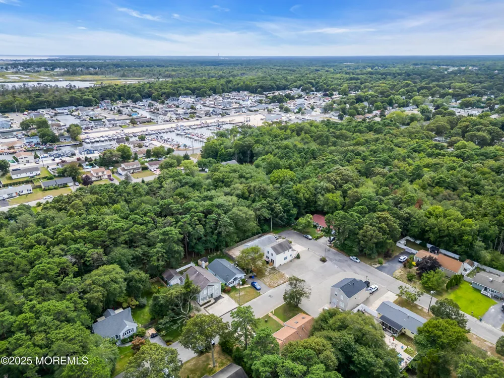 Hazelton Avenue Forked River, NJ 08731