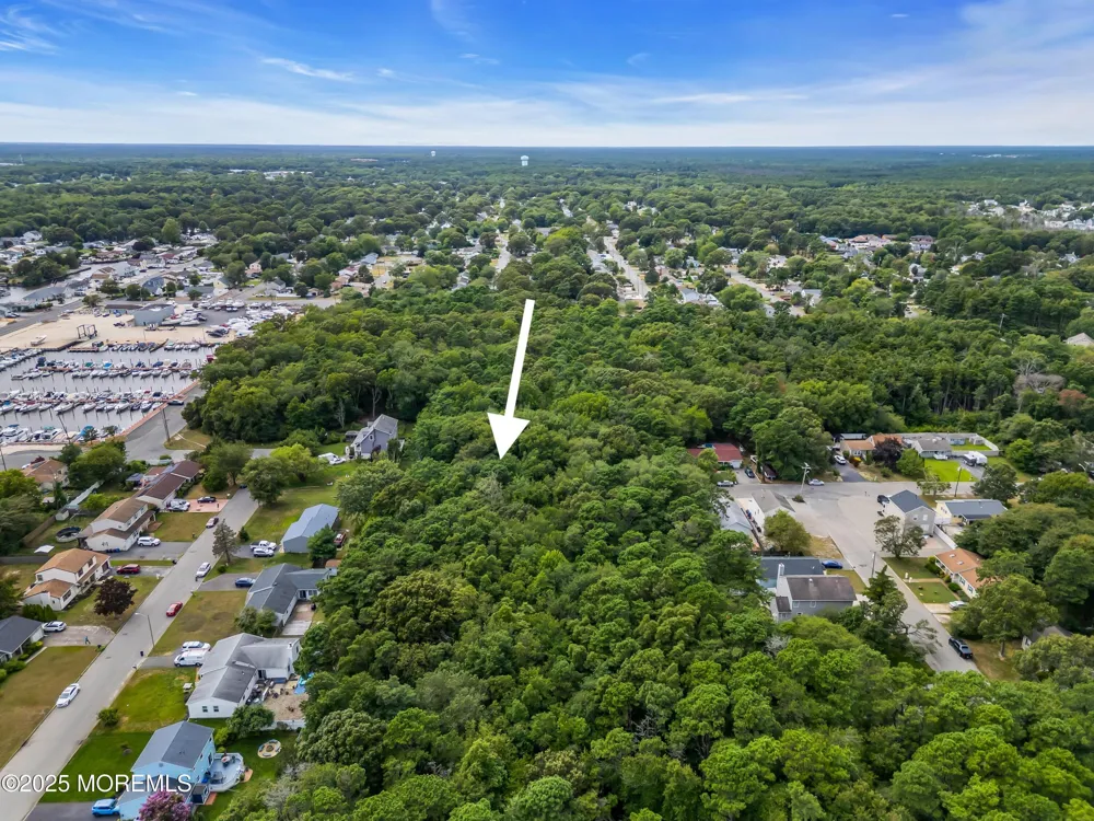 Hazelton Avenue Forked River, NJ 08731