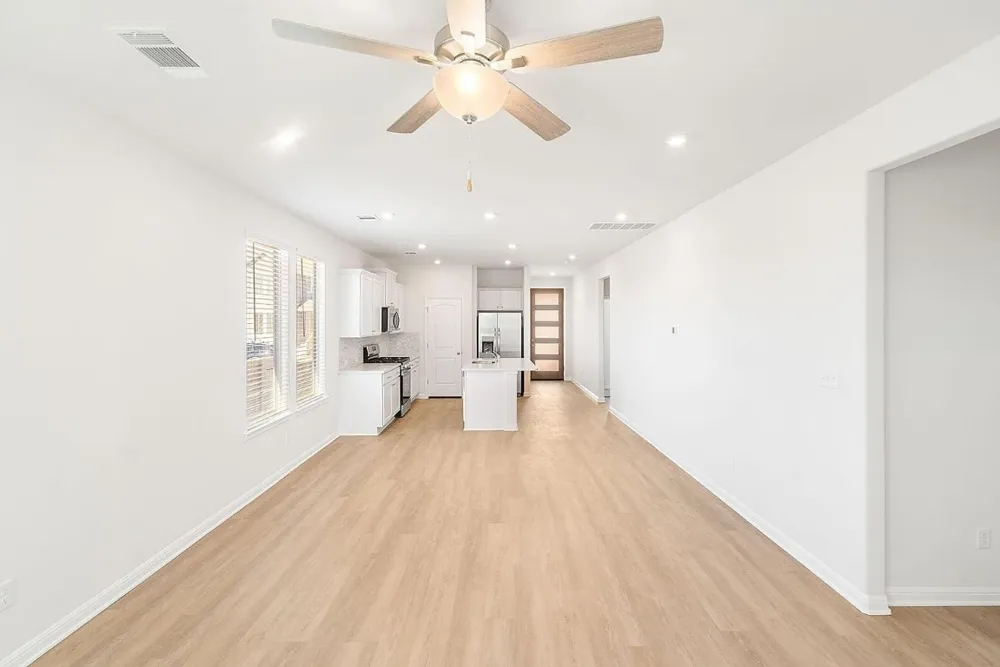 193 Weaver Lane Bastrop, TX 78602