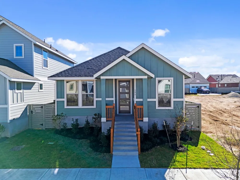 193 Weaver Lane Bastrop, TX 78602