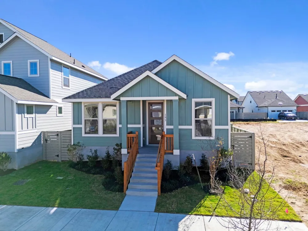 193 Weaver Lane Bastrop, TX 78602