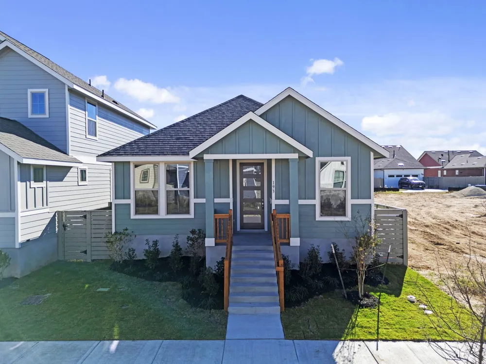 193 Weaver Lane Bastrop, TX 78602