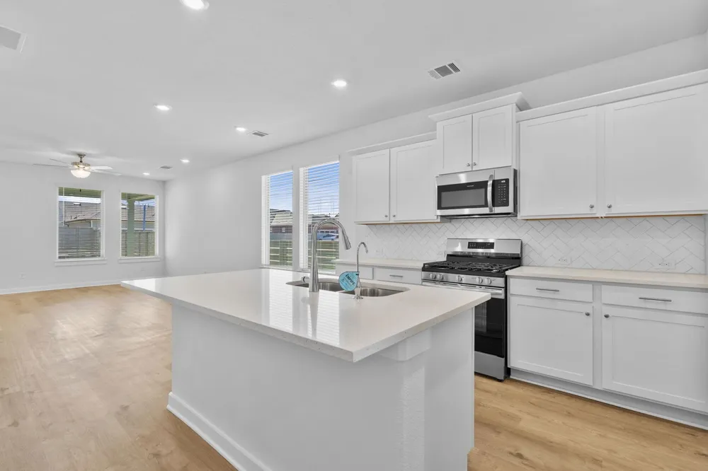 193 Weaver Lane Bastrop, TX 78602