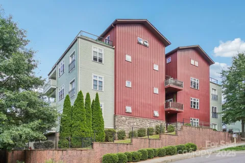 400 Skyloft Drive #101