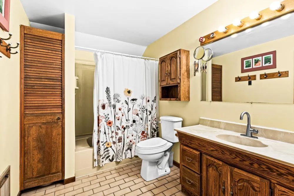 3723 Birchwood Road Kettle River, MN 55757