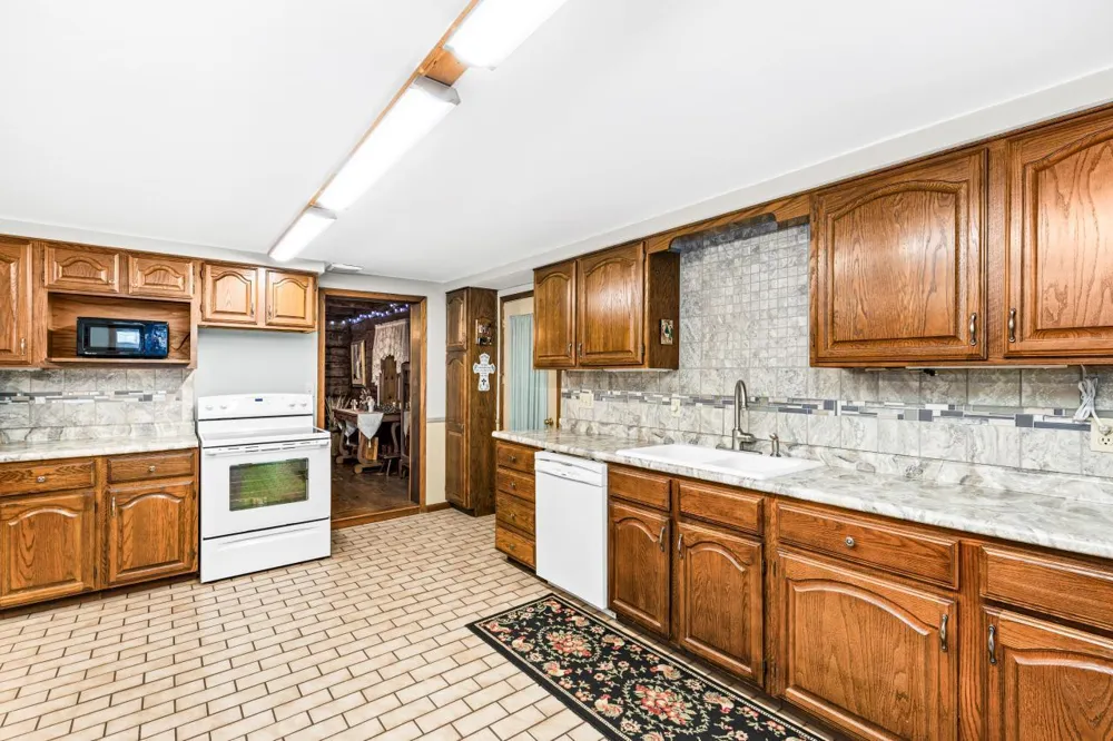 3723 Birchwood Road Kettle River, MN 55757