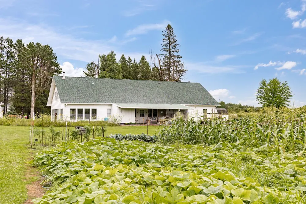 3723 Birchwood Road Kettle River, MN 55757