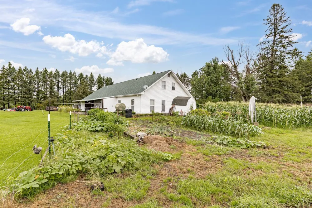 3723 Birchwood Road Kettle River, MN 55757