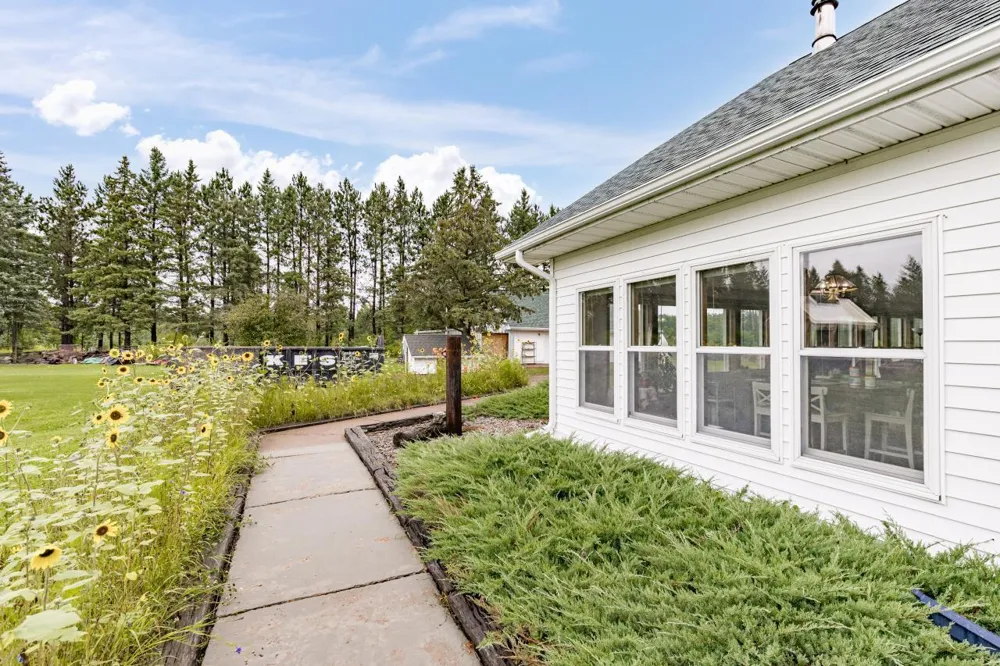 3723 Birchwood Road Kettle River, MN 55757