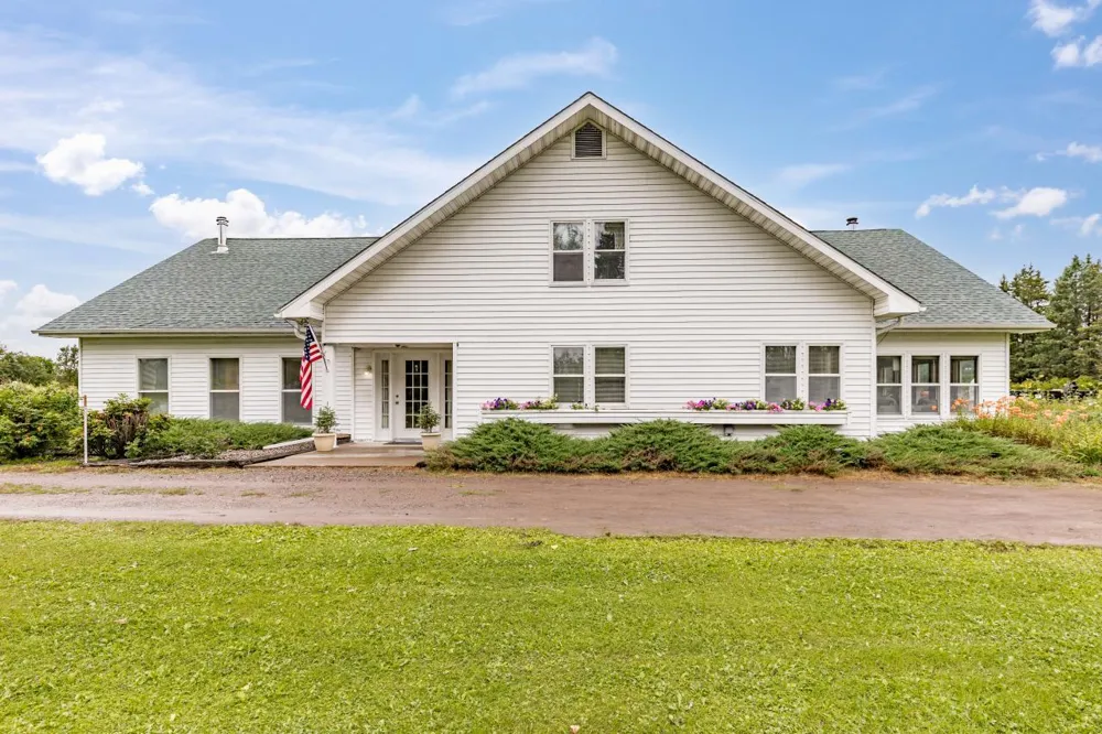 3723 Birchwood Road Kettle River, MN 55757