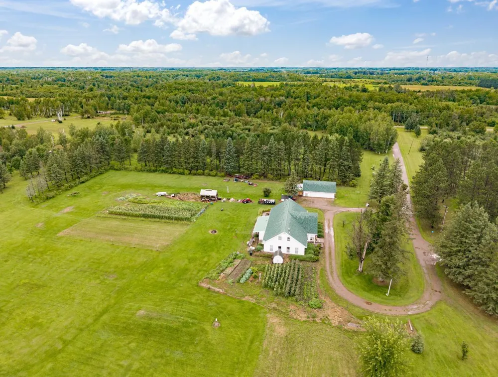 3723 Birchwood Road Kettle River, MN 55757