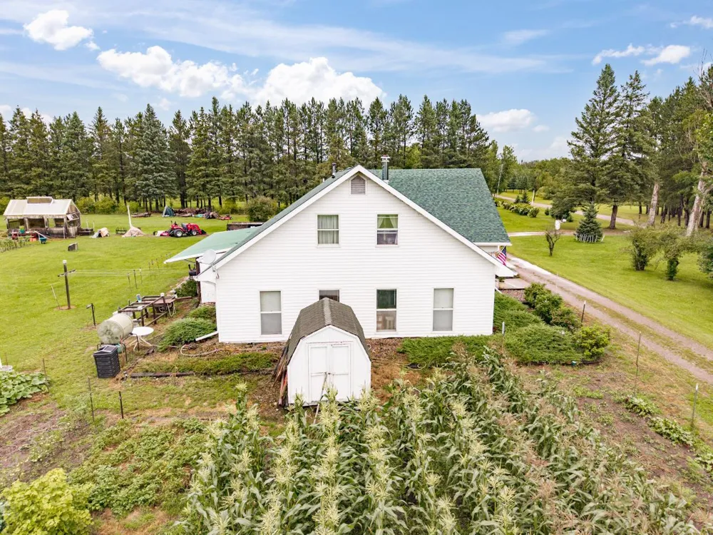 3723 Birchwood Road Kettle River, MN 55757