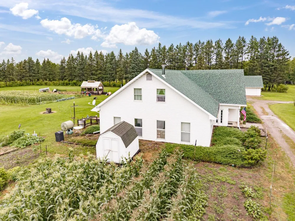 3723 Birchwood Road Kettle River, MN 55757