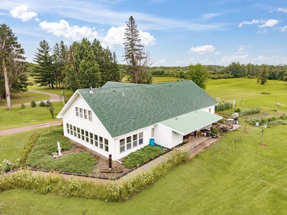 3723 Birchwood Road Kettle River, MN 55757