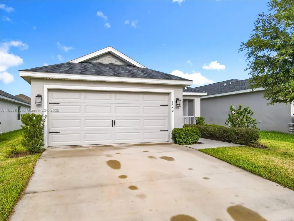 1060 Cascade Drive Davenport, FL 33837