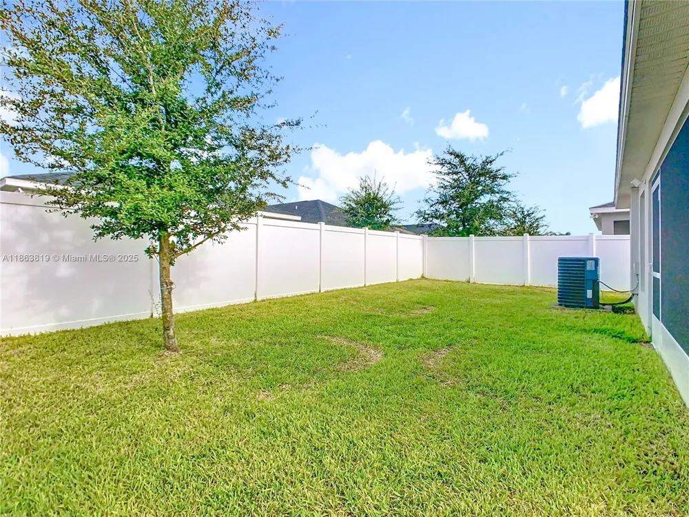 1060 Cascade Drive Davenport, FL 33837