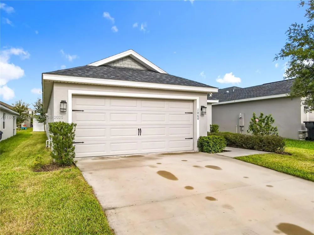 1060 Cascade Drive Davenport, FL 33837