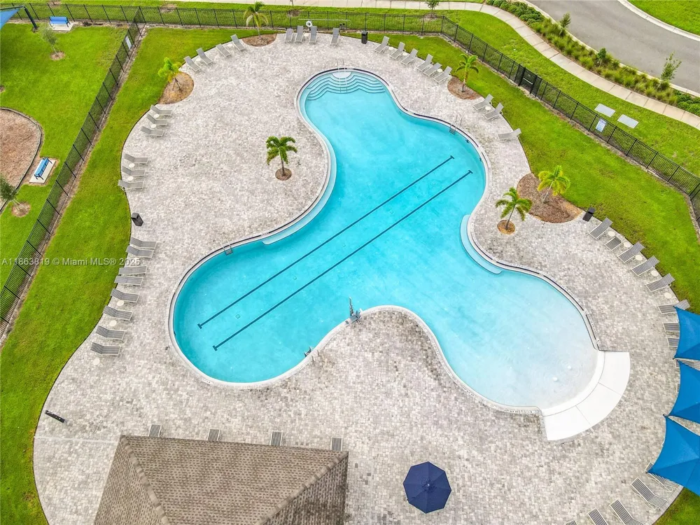 1060 Cascade Drive Davenport, FL 33837