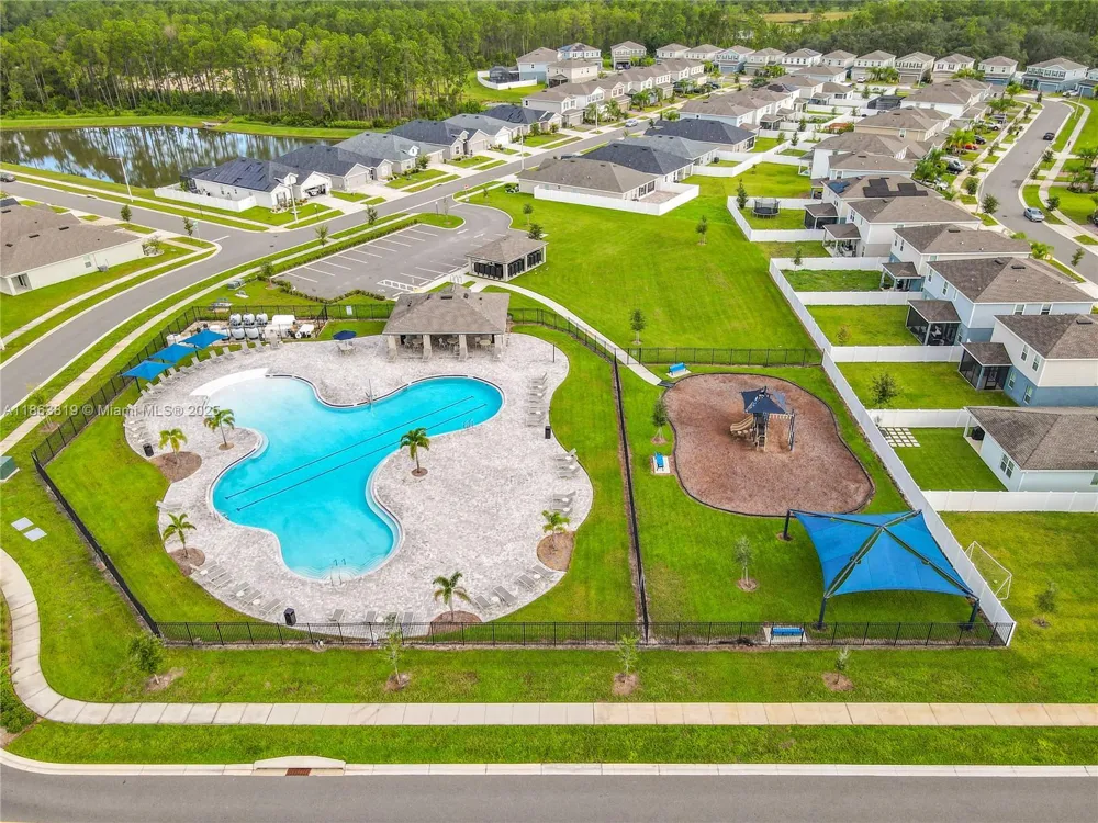 1060 Cascade Drive Davenport, FL 33837