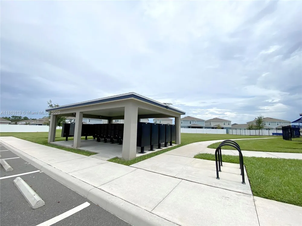 1060 Cascade Drive Davenport, FL 33837
