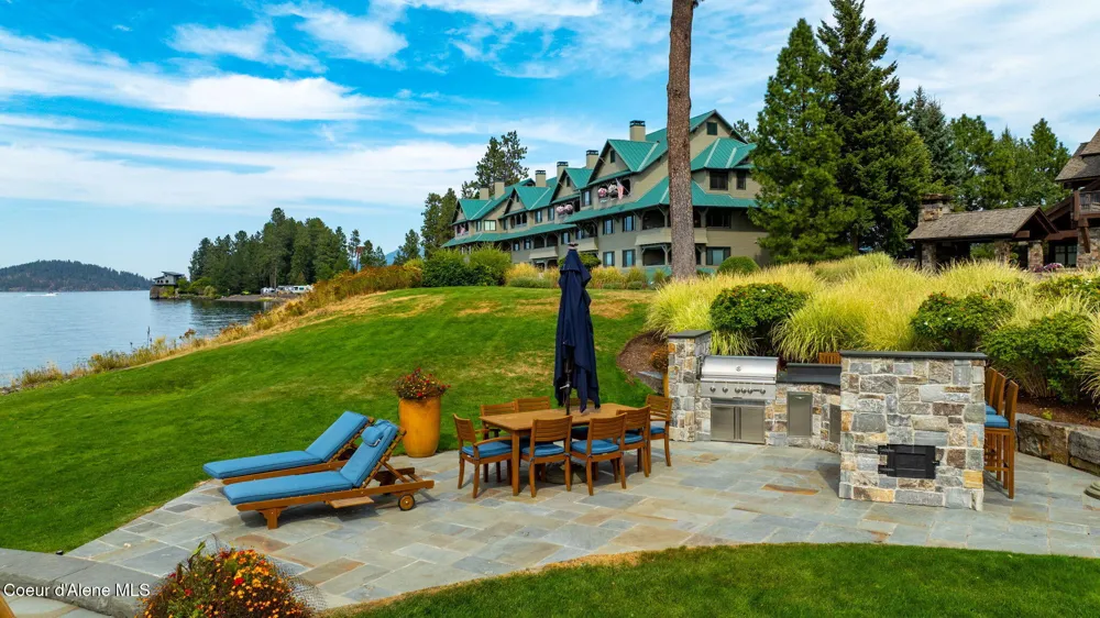 4757 S ARROW POINT DRIVE ##305 Harrison, ID 83833