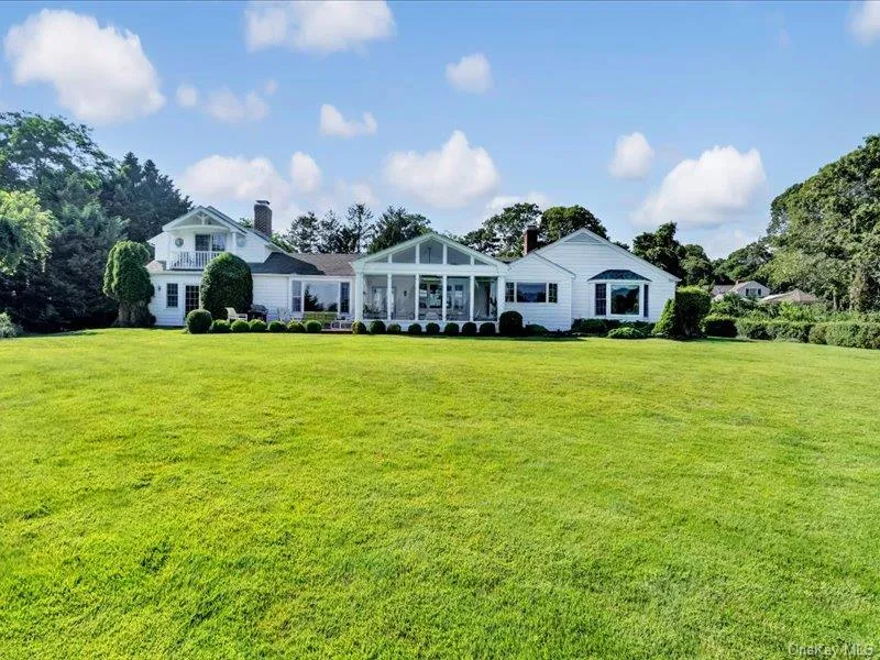 44 Griffing Avenue Westhampton Beach, NY 11978