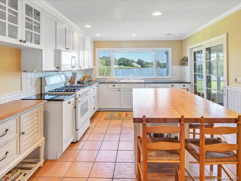 44 Griffing Avenue Westhampton Beach, NY 11978
