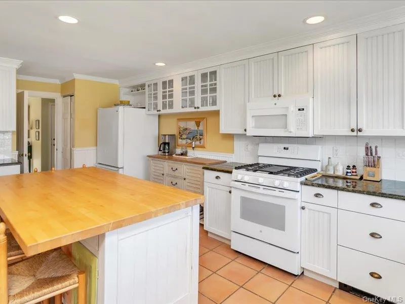 44 Griffing Avenue Westhampton Beach, NY 11978