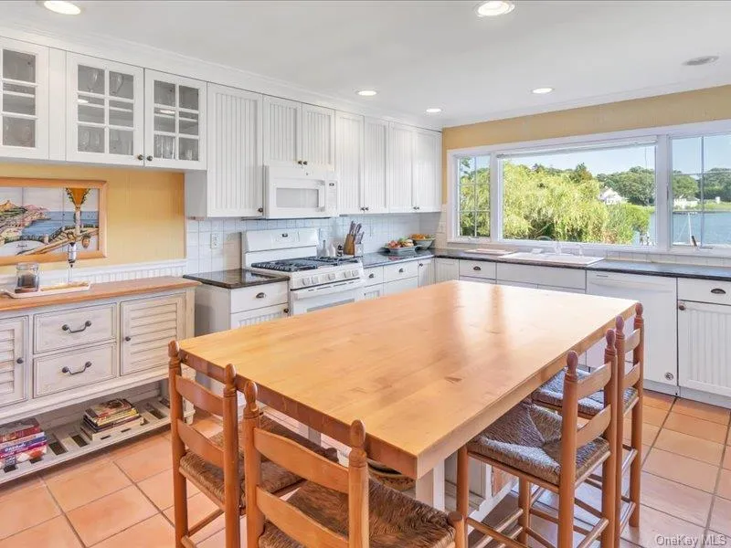 44 Griffing Avenue Westhampton Beach, NY 11978