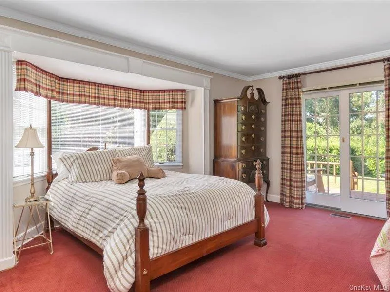 44 Griffing Avenue Westhampton Beach, NY 11978