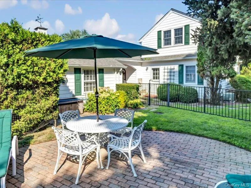 44 Griffing Avenue Westhampton Beach, NY 11978