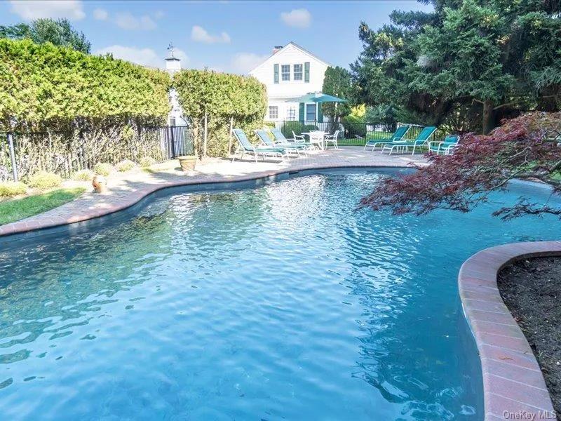 44 Griffing Avenue Westhampton Beach, NY 11978