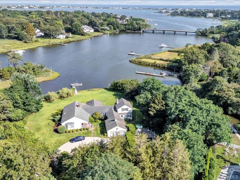 44 Griffing Avenue Westhampton Beach, NY 11978